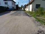 Mostiště jsou konečně po opravě kanalizace opět vyasfaltované.