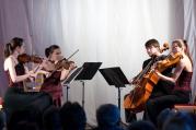 Návrat ke klasice, tak by se dal charakterizovat večer kruhu přátel hudby. Na poslech byli klasici Mozart a Dvořák v podání Korngold Quartet.