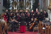 V pátek se v kostele uskutečnil nádherný koncert místního seskupení Magna Diesis.