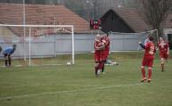 Doslova za pět minut dvanáct se podařilo domácímu mužstvu rozhodnout zápas v regionálním derby s Bystřicí. Brankou v 85. minutě skóroval Pavel Simr 1:0.