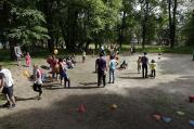 Místní Dům dětí a mládeže připravil na oslavu Dne dětí parádní odpoledne s žongléry a soutěžemi v parku za hotelovou školou.