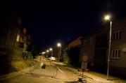 Dnes poprvé svítilo nové LED pouliční osvětlení na ulici Nad Tratí.