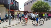 Účastníci cyklotour Na kole Vysočinou dorazili po poledni do Velkého Meziříčí.