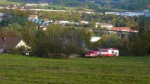 V části Velkého Meziříčí Křenice (nad vlakovým nádražím) se ve čtvrtek 21.10.2010 v odpoledních hodinách vzňala garáž stojící za rodinným domem