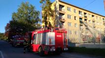 V 19 hodin byl ohlášen požár v druhém patře bytového domu na ulici Krškova.