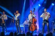 V pátek ve velkém sále Jupiter clubu koncertovala oblíbená slovenská kapela Kollárovci.