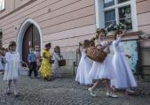 Ve čtvrtek v podvečer prošel průvod věřících u příležitosti svátku Božího Těla.