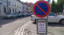 V sobotu bude v přední části náměstí od radnice po lípy omezeno parkování. Bude se konat festival kmínu.