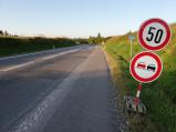 Na silnici mezi Oslavicí a Oslavičkou již započali práce na opravě silnice.