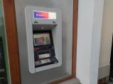Banka Moneta modernizovala svůj bankomat u Neka.