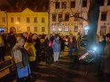 Velké Meziříčí si v 17 hodin u lípy svobody připomnělo výročí 17. listopadu.