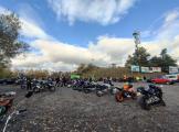 Motorkáři z blízka i dálky přijeli na setkání pod meziříčskou rozhlednu zavřít letošní sezónu.