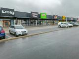 Obchodní centrum HRADBY ve Velké Bíteši naproti supermarketu LIDL.