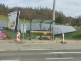 Nový přístřešek autobusové zastávky na Jihlavské ulici. 