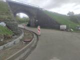 Stavba chodníku k dálnici pokračuje. 