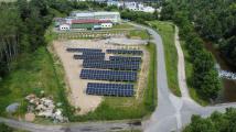 U čistírny odpadních vod na Františkově staví fotovoltaickou elektrárnu. 