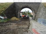Na Fajtův kopec už jen přes Martinice. Pod železničním viaduktem ani přes Lhotky se od pondělí nedostanete.