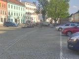 Dnes odpoledne bylo odstraněno zastřešení pódia na náměstí. 