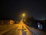 Méně intenzivní a úsporné je nové veřejné LED osvětlení na ulici Zdenky Vorlové v Čechových sadech.