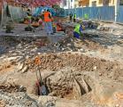 Archeologové začali průzkum podloží při rekonstrukci náměstí v Kostelní ulici.