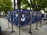 Přehlídka osobností letošního filozofického festivalu je již k prohlédnutí na náměstí.