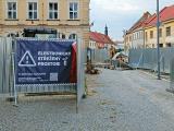 Rekonstruované prostory na Náměstí, v ulici Kostelní a Komenského již střeží dohlížecí kamery.