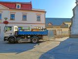 Stavba náměstí pomalu začíná zasahovat přímo do centra náměstí.