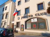 Dnes ve 14 se v Česku otevřely volební místnosti. V pátek 3. října v Česku začínají volby do Poslanecké sněmovny 2025.
