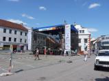 Provoz na náměstí je omezen. Stage na Muzikanti dětem je připravena.