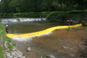 Na řece Oslavě u býv. lihovaru se dnes testovla možná protipovodňová ochrana WaterGate.