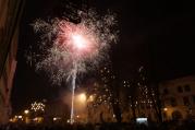 Náměstí ve Velkém Meziříčí rozsvítily výbuchy novoročních raket.