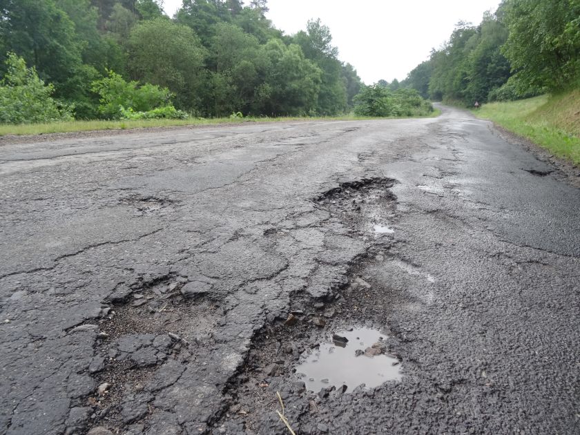 Víme, od kdy začne dlouhodobá oprava silnice na Františkově až do Petrávče