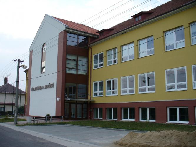 Pozvánka na 70. výročí otevření nové školní budovy v Borech