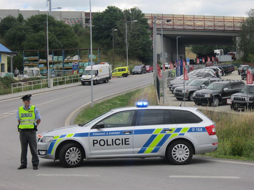 Lhotky, Dolní Radslavice: Opilý muž nezvládl řízení a havaroval