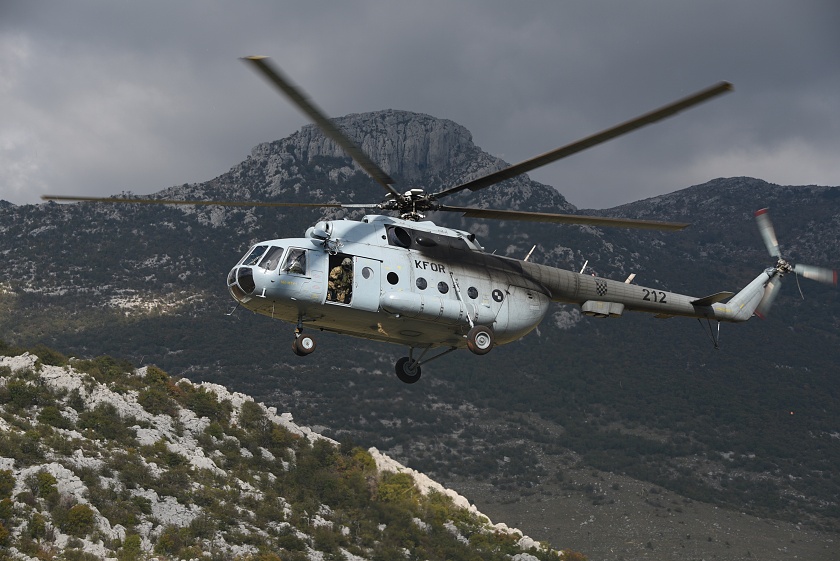 Letecké záběry vrtulníků z Chorvatska