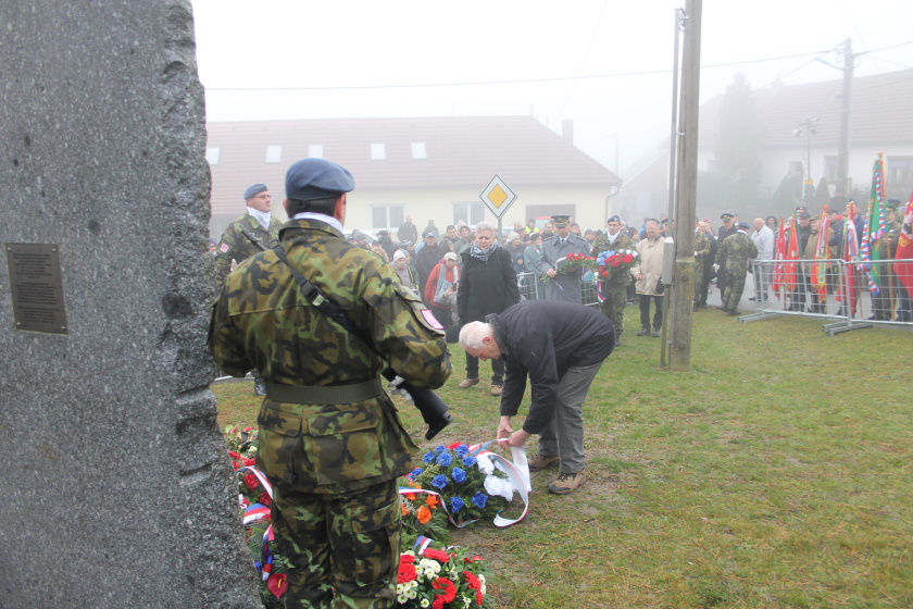V Hroznatíně si připomněli 122 let od narození gen. Ludvíka Svobody