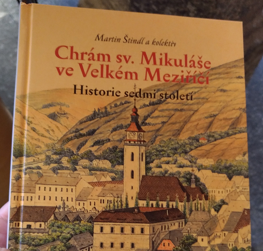 Už dnes je k dostání nová kniha Chrám sv. Mikuláše ve Velkém Meziříčí