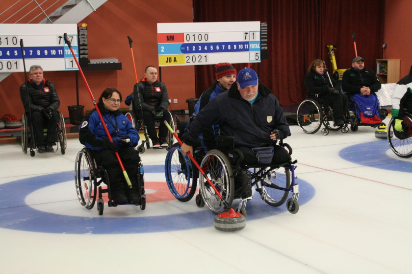 Curling vozíčkářů