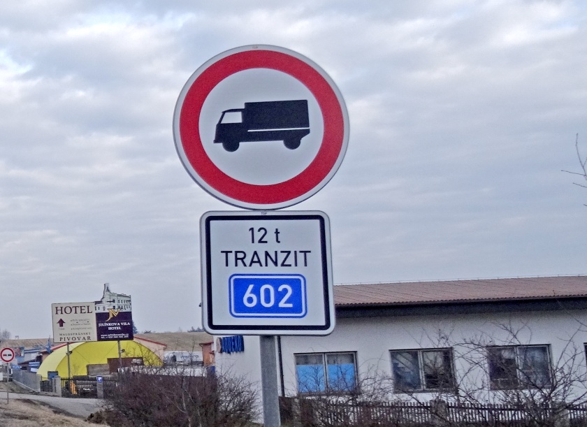 Od 30. května se rozšiřuje zákaz pro kamiony na II/602 od Měřína směr Jihlava