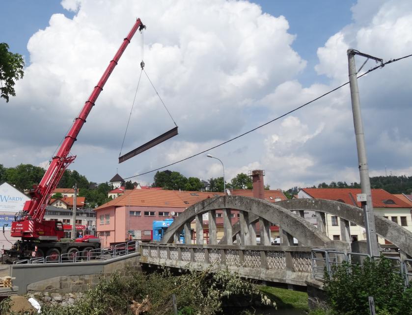 Krajský úřad potvrdil názor města na most