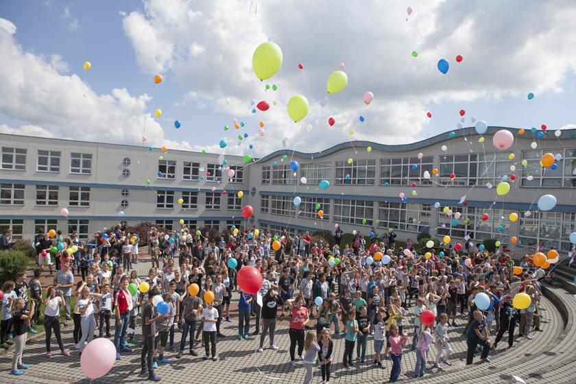 Jeden z balónků vypuštěných žáky ZŠ Školní doputoval až do Rakouska
