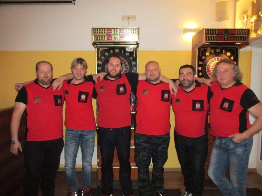 A tým Cerberos.