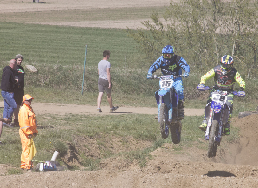 V Dolních Heřmanicích se o víkendu konaly závody v motokrosu