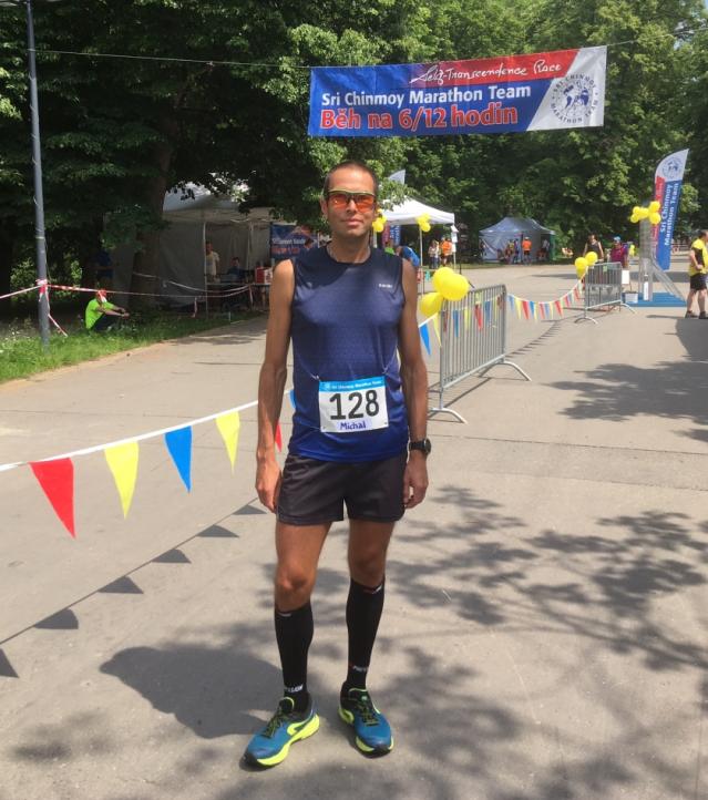 Michal Kučera z Uhřínova zaběhl v pražské Stromovce krásné 6. místo na ultramaratonu