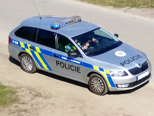 Policisté zajistili opilého muže v obci Lavičky