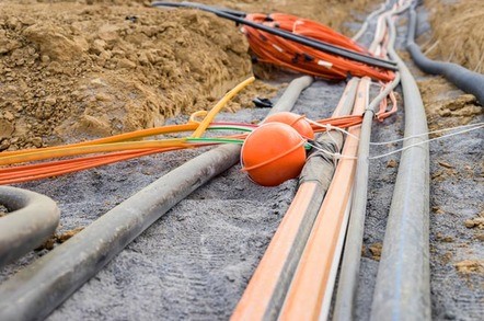 V rámci modernizace dálnice D1 nainstaluje ŘSD 160 kilometrů dlouhý optický kabel