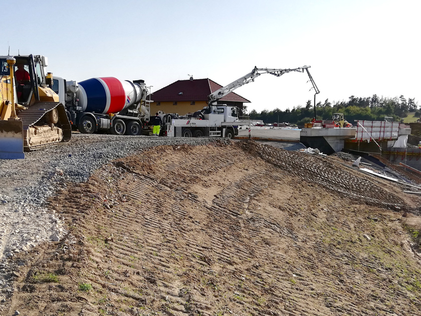 Stavba silnice II/360 Oslavička - Rudíkov bude dokončena v termínu