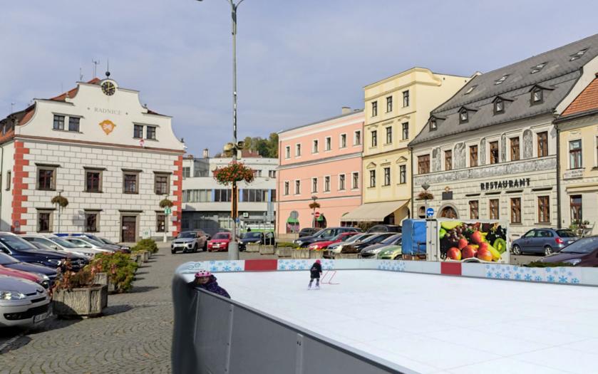 Město uvažuje o nákupu nového mobilního kluziště na náměstí
