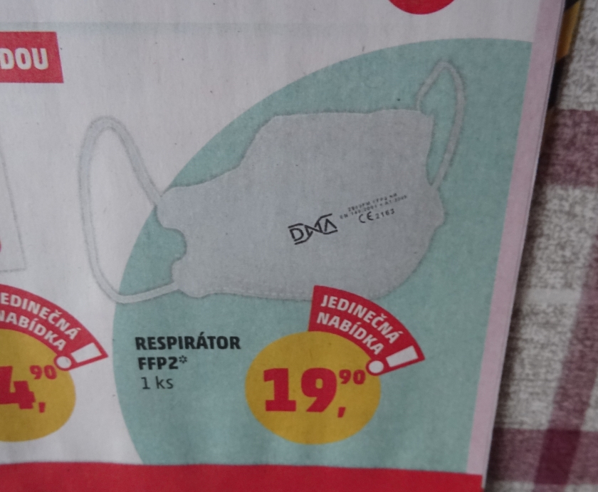 Market nabízí od čtvrtka respirátor za 19,90 korun. Hrozí slovenská strkanice?