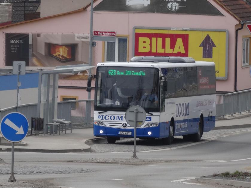 Kraj obnovuje od 10. května víkendové autobusové spoje